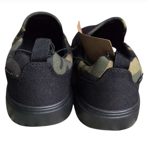 New Quiksilver Black Slip-On Shoes - Picture 5 of 6